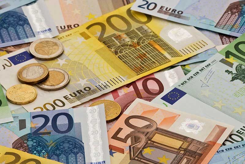 قیمت یورو امروز ۲۸ آبان ماه ۱۴۰۲ در بازار