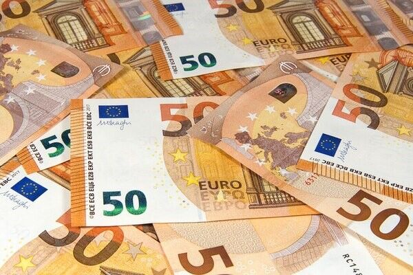 قیمت یورو امروز ۱ بهمن ماه ۱۴۰۲ در بازار